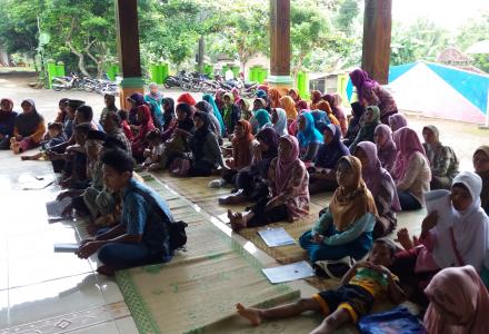 SOSIALISASI DAN VERIFIKASI TERHADAP WARGA DESA TERONG YANG MENDAPAT PROGRAM PKH TAHAP II