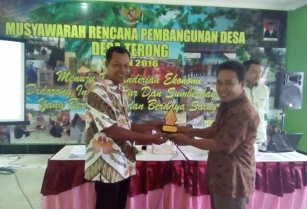 PEMERINTAH DESA GADING SARI MELAKUKAN STUDY BANDING DI DESA TERONG