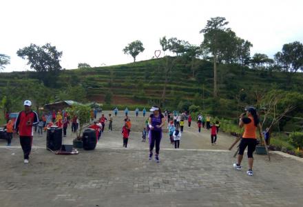 SENAM RUTIN DI GUNUNG MUNGKER
