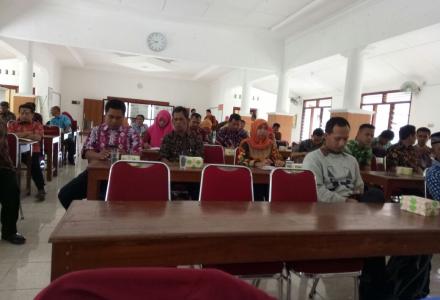 SOSIALISASI PELAYANAN PEMERINTAH DESA BERBASIS IT