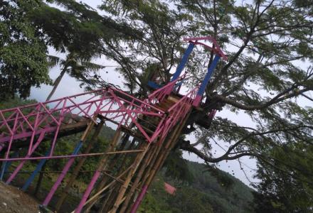 Rumah Pohon di Wisata Alam Gunung Mungker