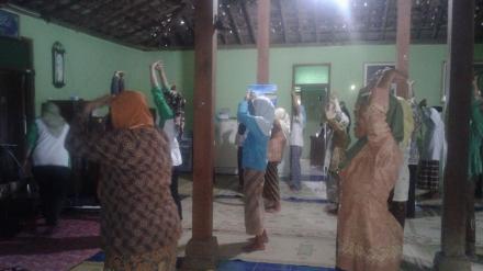 Posbindu Pedukuhan Pancuran Bulan April