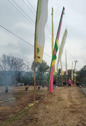 Kerja Bakti di Lapangan Dangwesi Dalam Rangka Persiapan Hari Jadi Kalurahan Terong