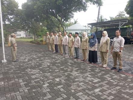 Pimpin Apel Senin Pagi, Lurah Terong Tekankan Partisipasi Pamong dalam Merti Dusun Saradan