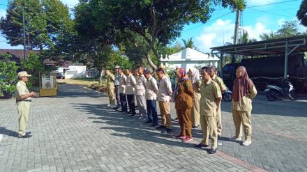 Apel Pagi Kalurahan Terong: Lurah Tekankan Tertib Administrasi Hingga Agenda Senam Ling Tien Kung